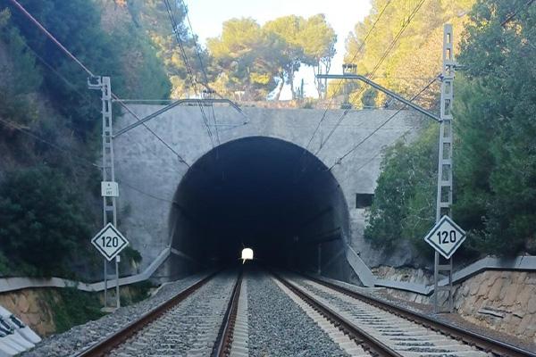 FCC Construcción and Convensa win the contract to build the third rail for standard gauge in the Roda de Berà tunnel (Catalonia)