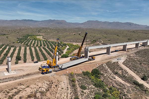 Convensa comienza la colocación de vigas para el tablero del viaducto sobre la “rambla del Maltés” (Murcia-Almería)